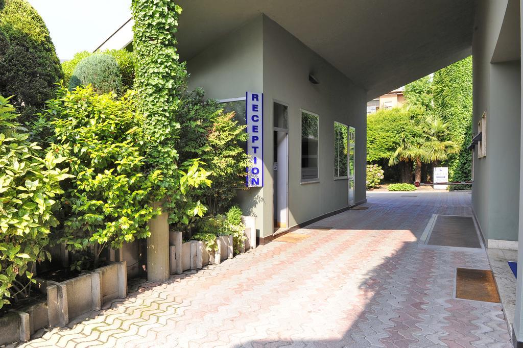 Hotel City Legnano Esterno foto