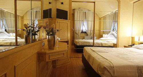 Hotel City Legnano Esterno foto